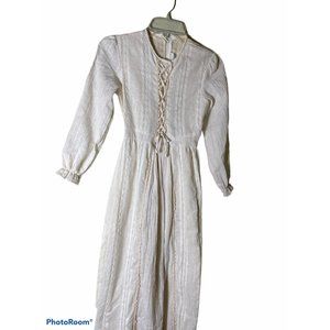 Hippy lace 1970s boho prairie dress